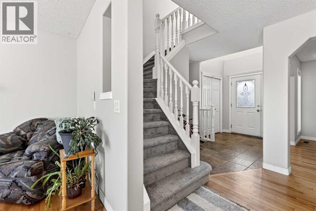 99 Evansmeade Crescent NW - 20