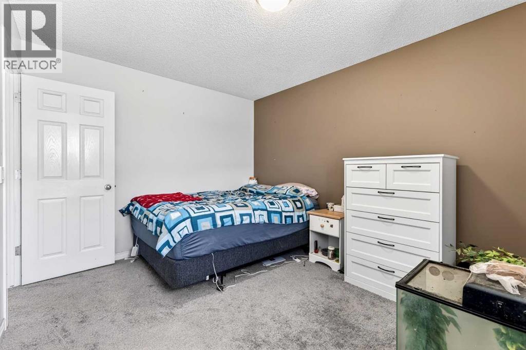 99 Evansmeade Crescent NW - 32