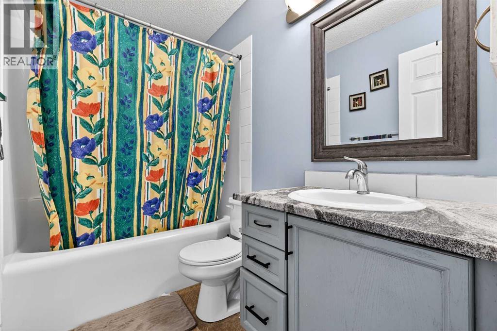 99 Evansmeade Crescent NW - 30