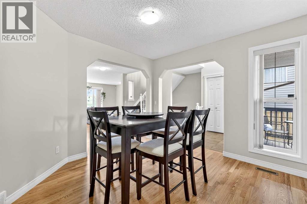 99 Evansmeade Crescent NW - 17