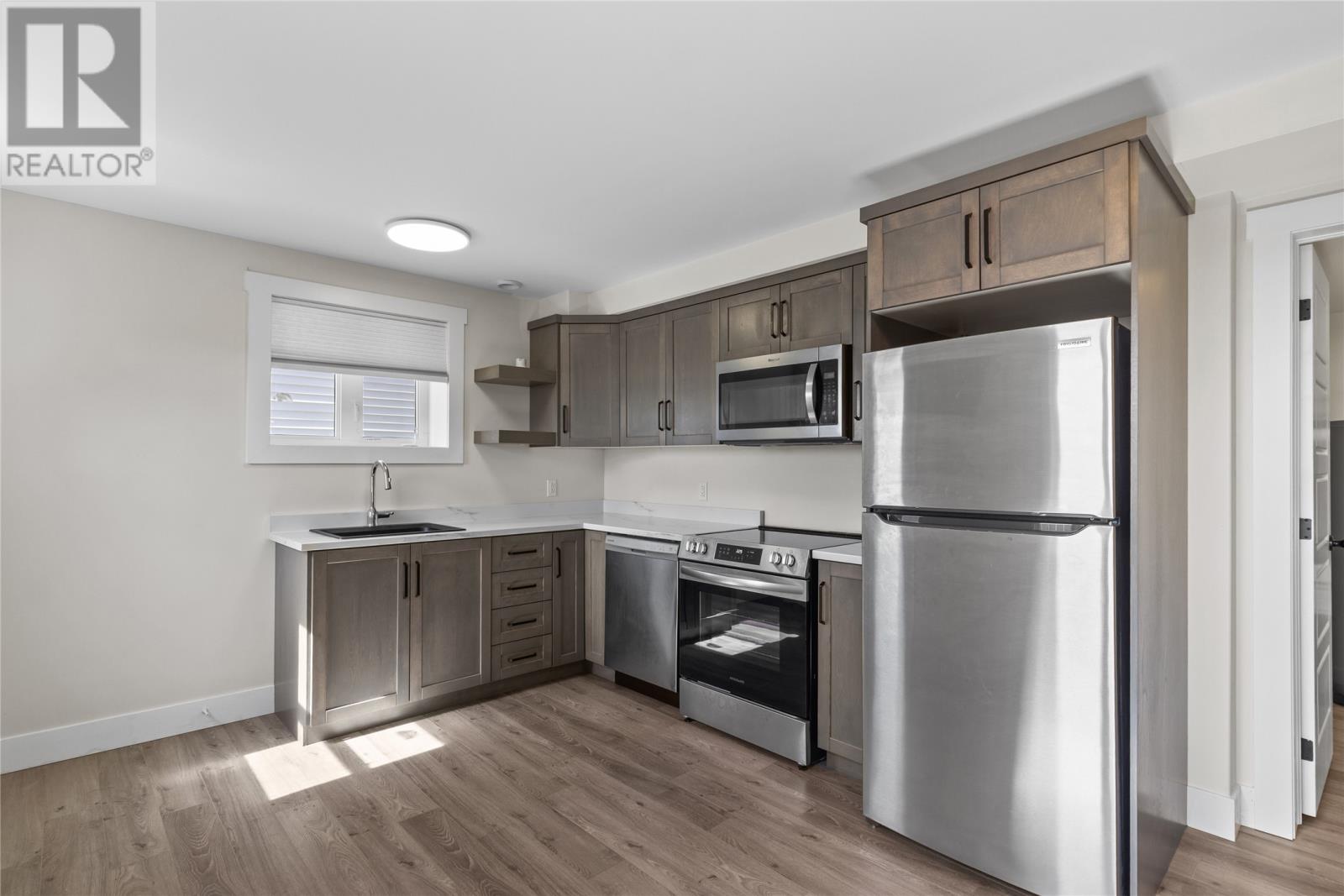 26 Hartland Avenue - 28