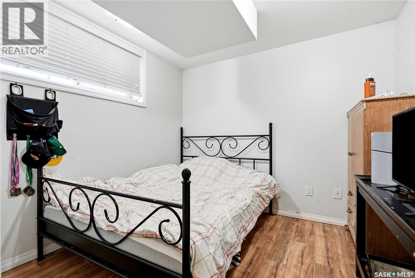808 Glenview COVE — photo 33
