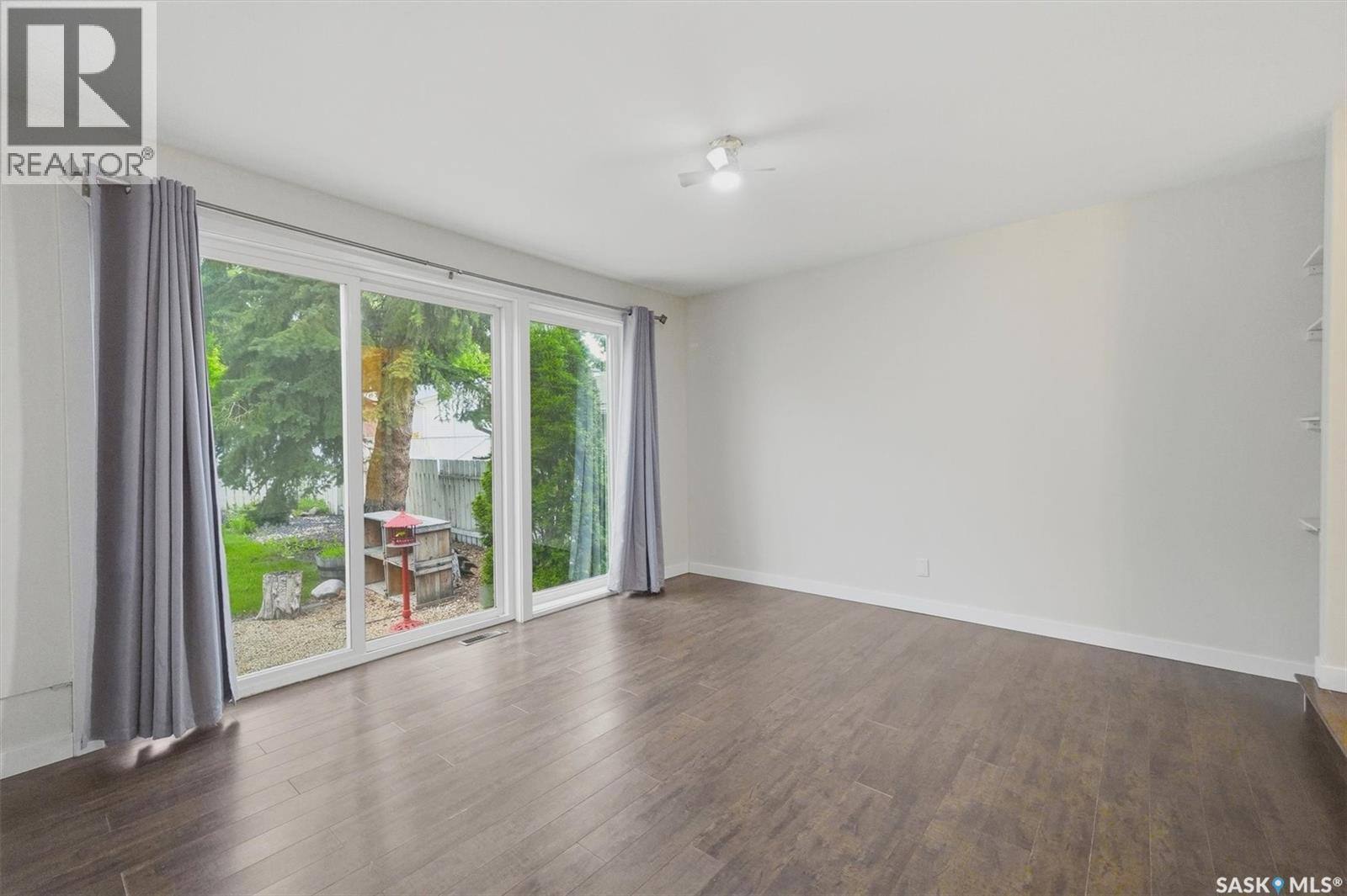 15 Selkirk CRESCENT — photo 18