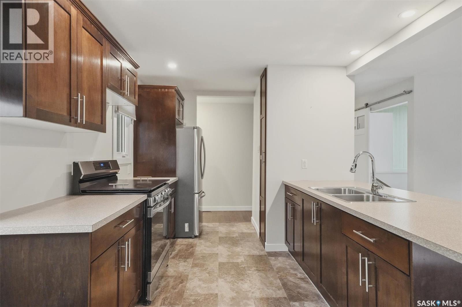 15 Selkirk CRESCENT — photo 6
