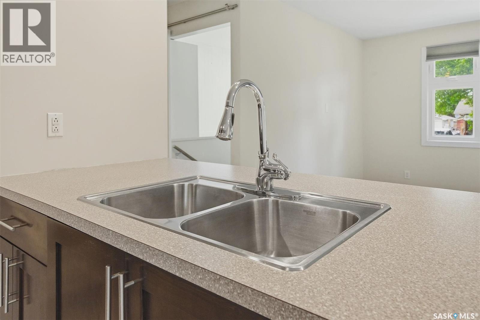 15 Selkirk CRESCENT — photo 7