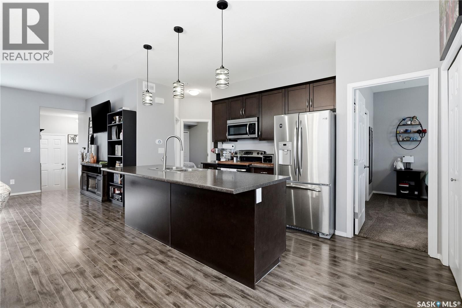 705 Gowan ROAD - 13