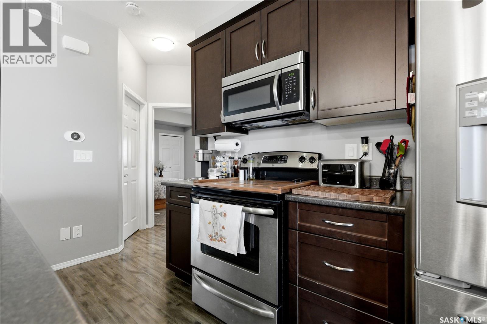705 Gowan ROAD - 14
