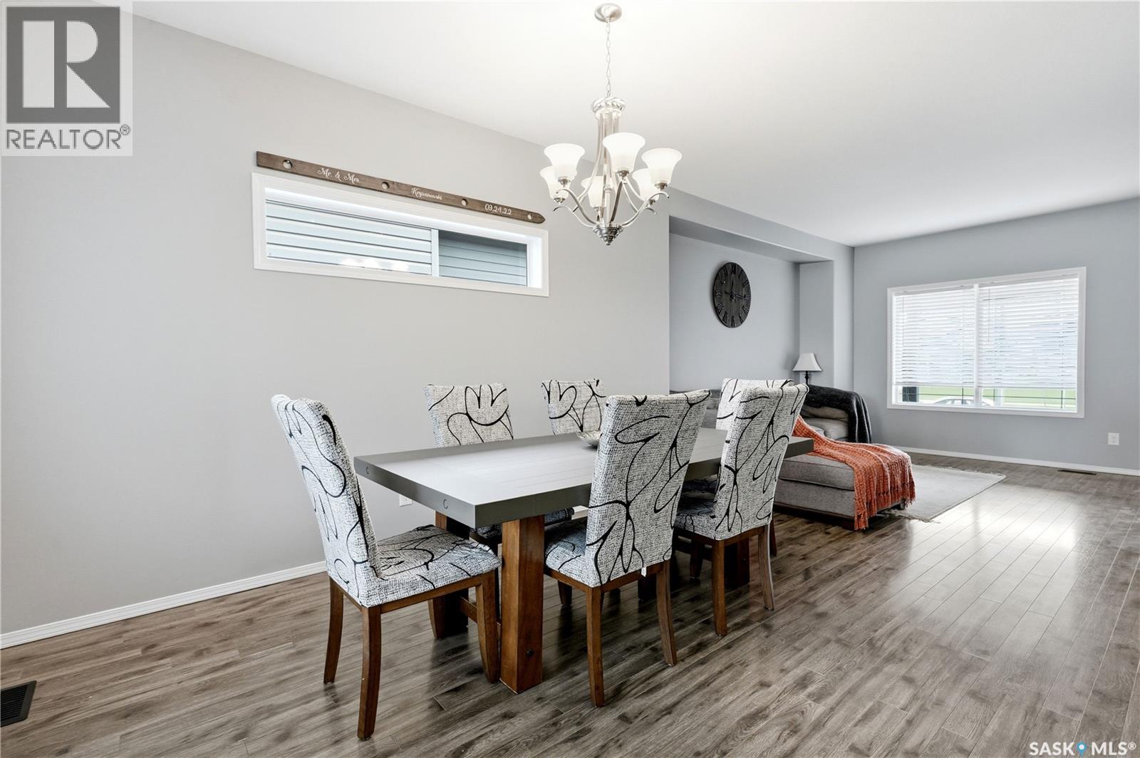705 Gowan ROAD - 18