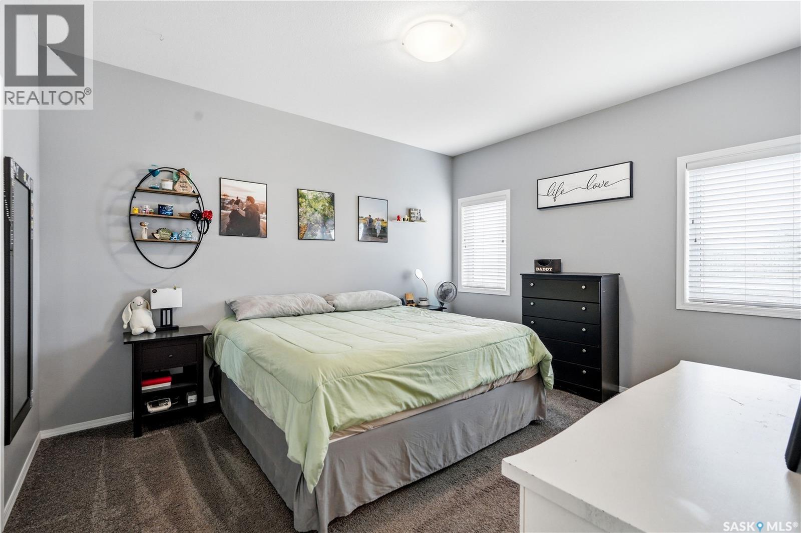 705 Gowan ROAD - 20
