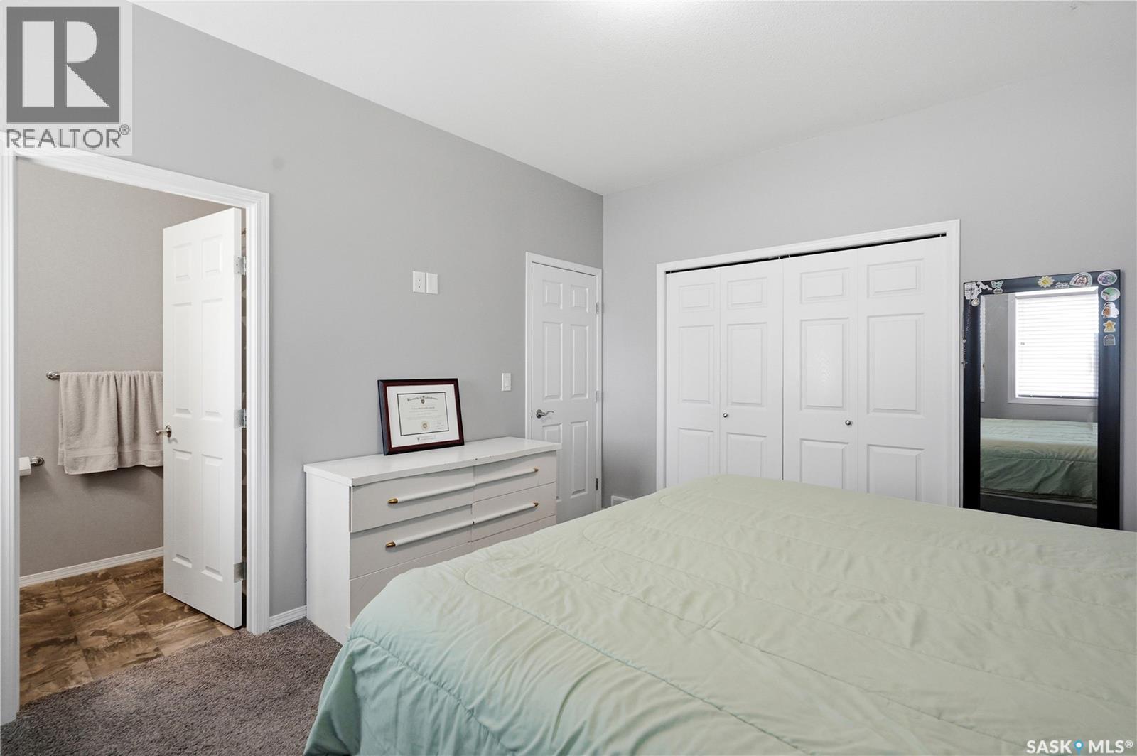 705 Gowan ROAD - 21