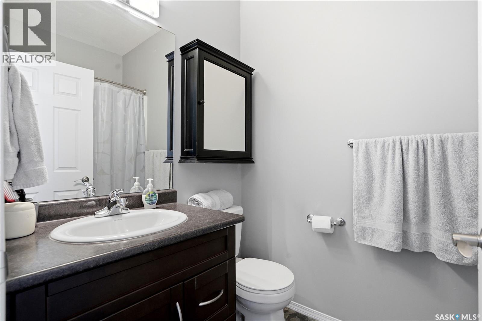 705 Gowan ROAD - 22