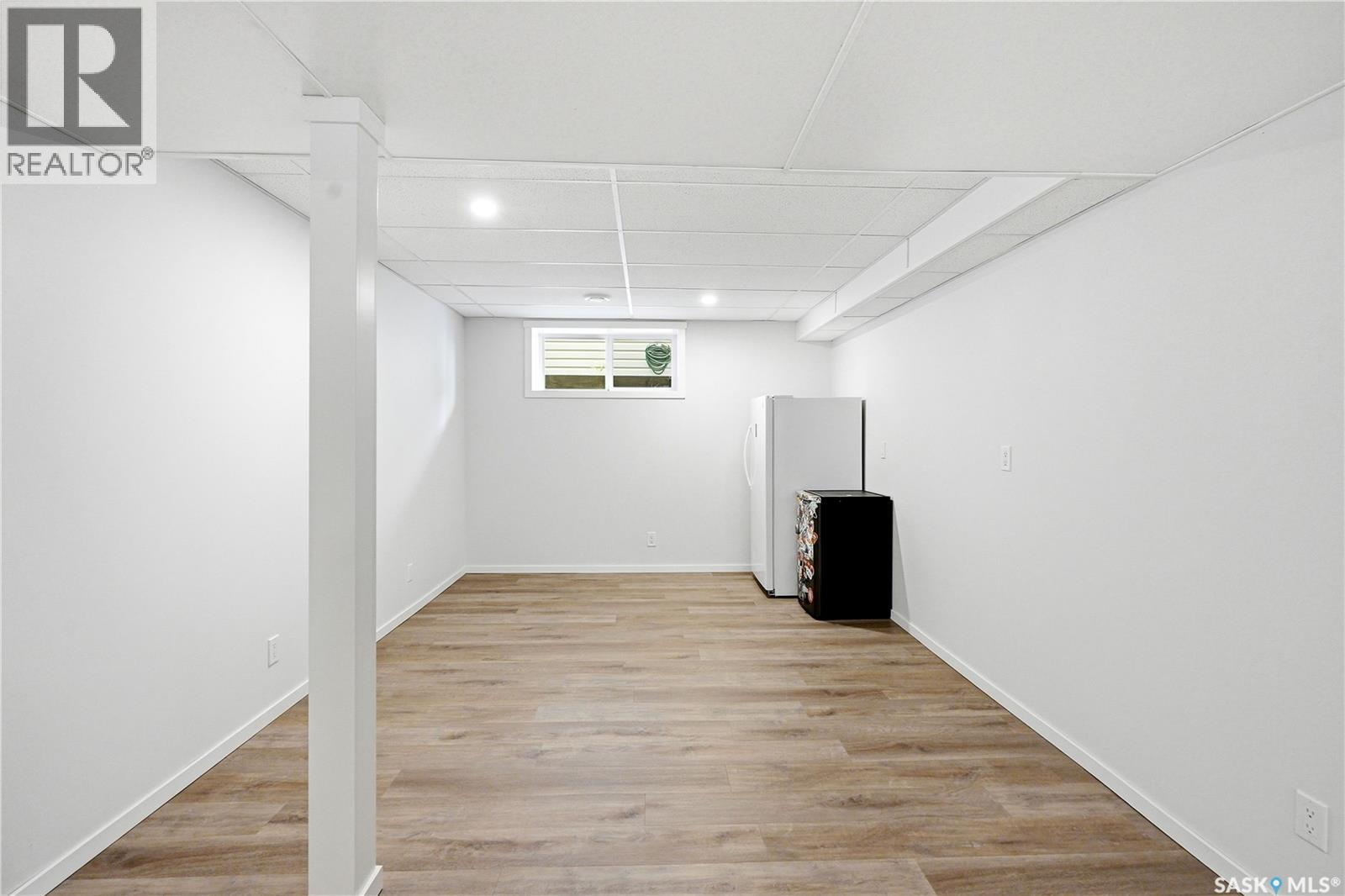 705 Gowan ROAD - 31