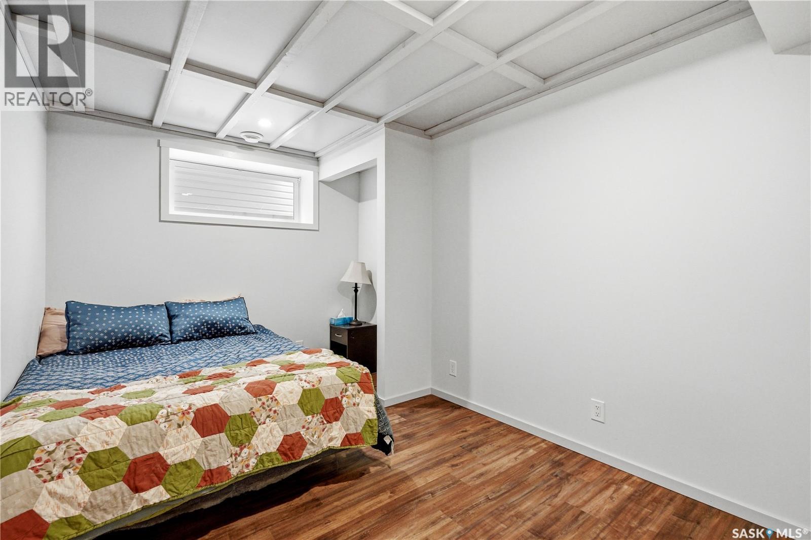 705 Gowan ROAD - 33