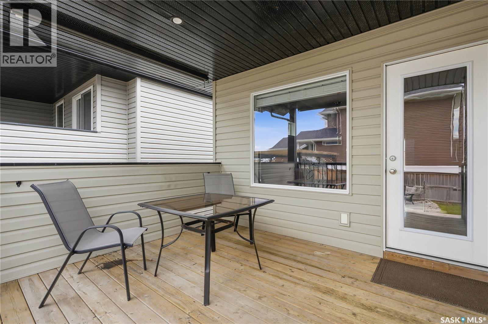 705 Gowan ROAD - 40
