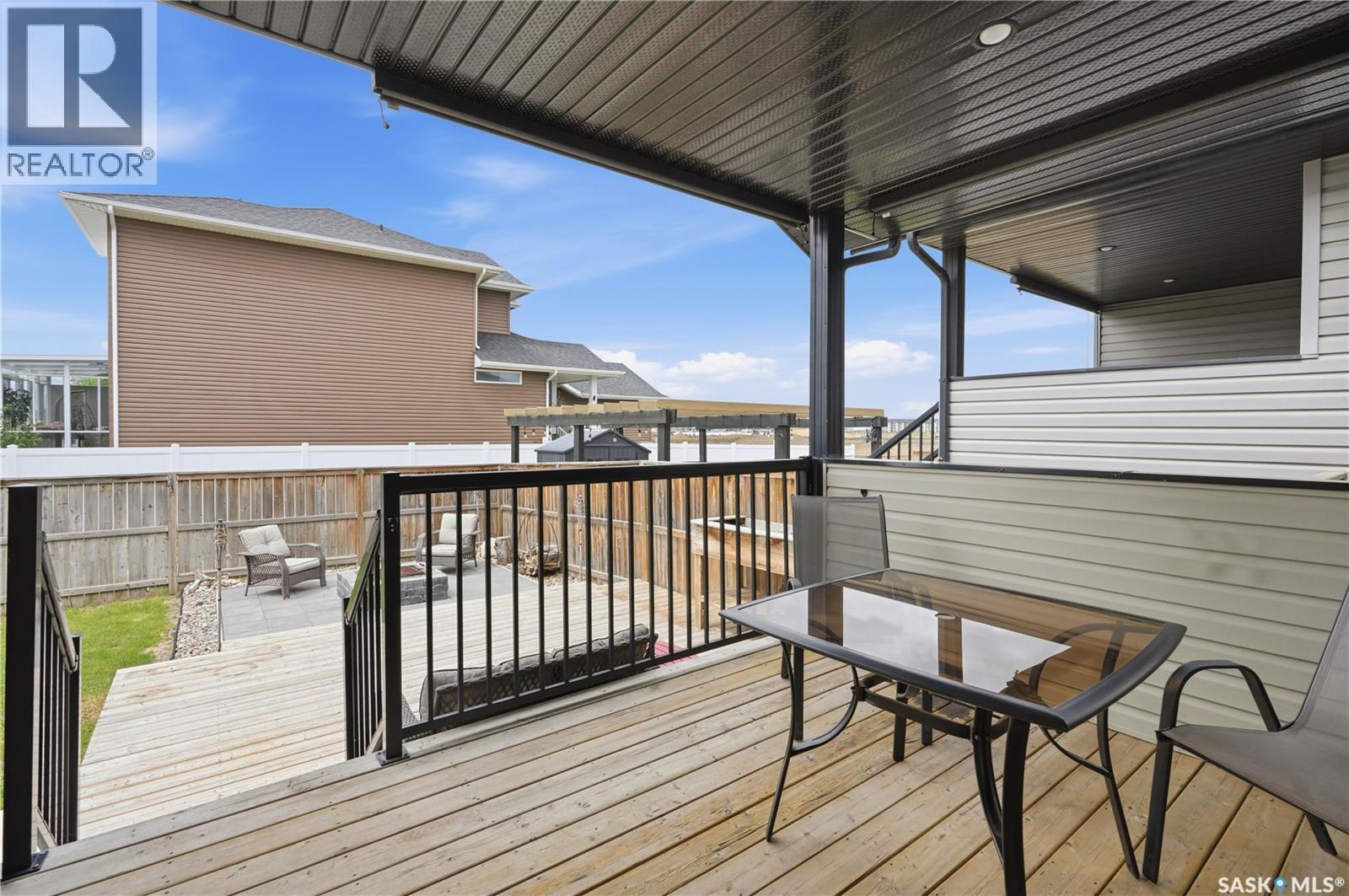705 Gowan ROAD - 41