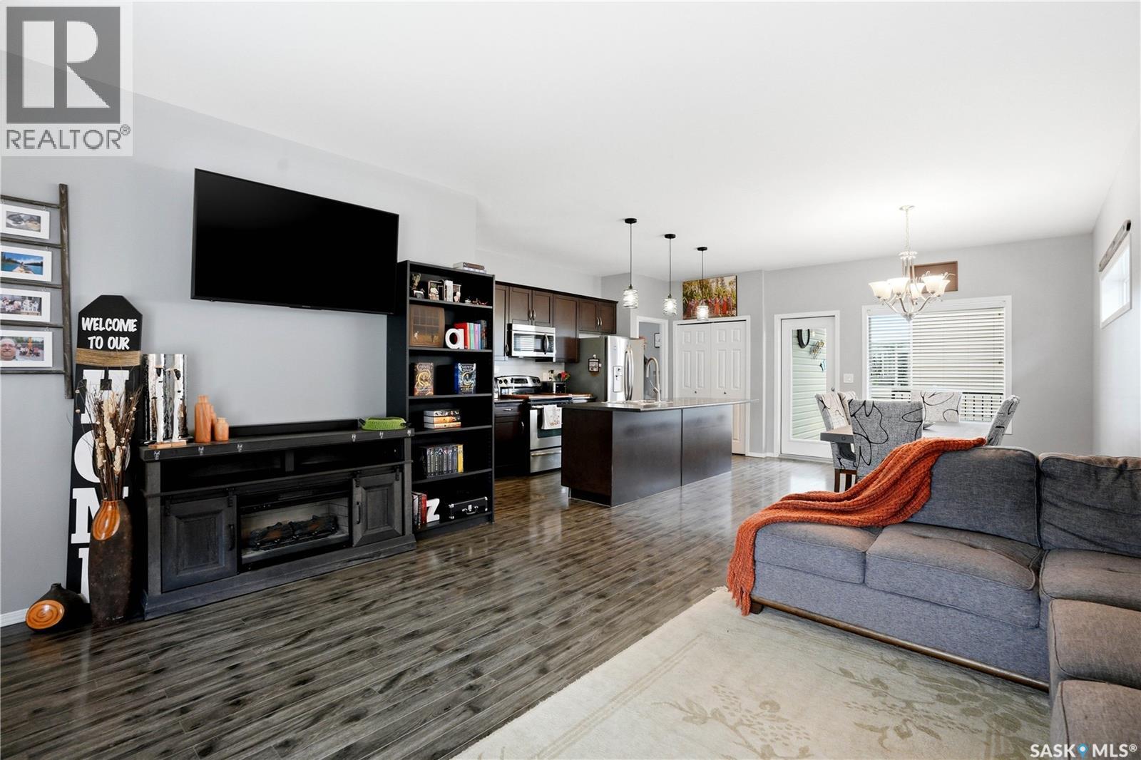 705 Gowan ROAD - 7