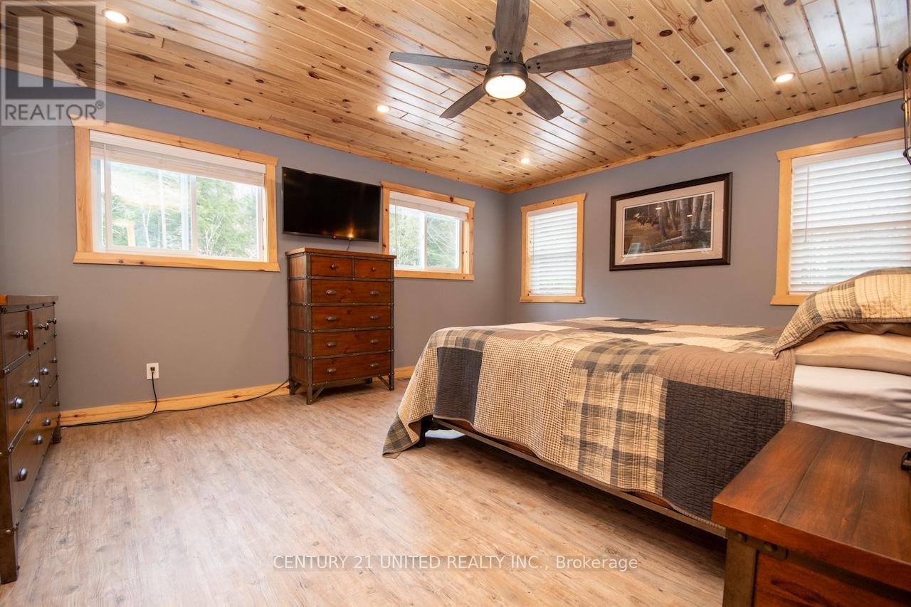 1525 SOUTH BAPTISTE LAKE ROAD - 27