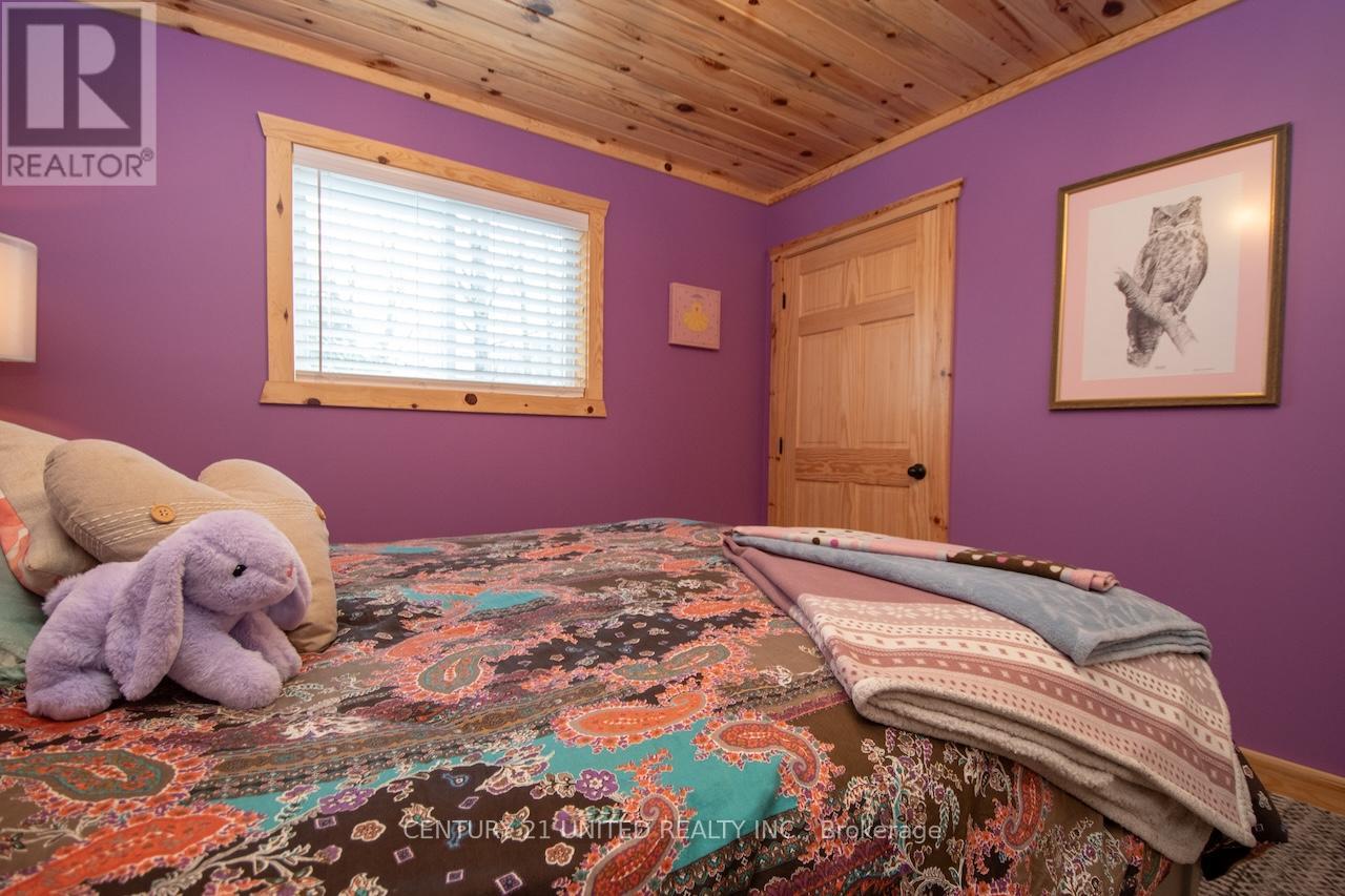 1525 SOUTH BAPTISTE LAKE ROAD - 34