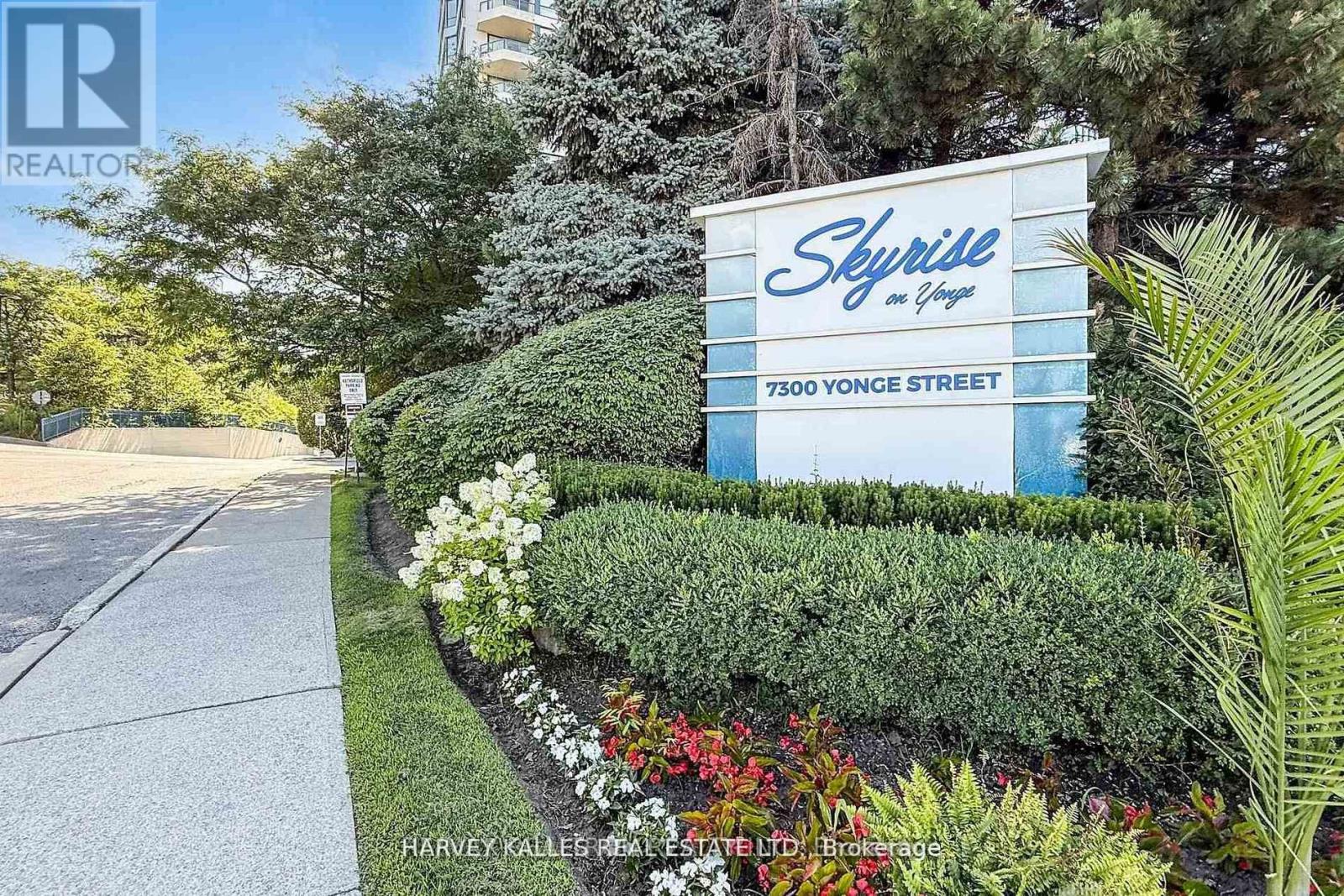 Photo of 311 - 7300 YONGE STREET
