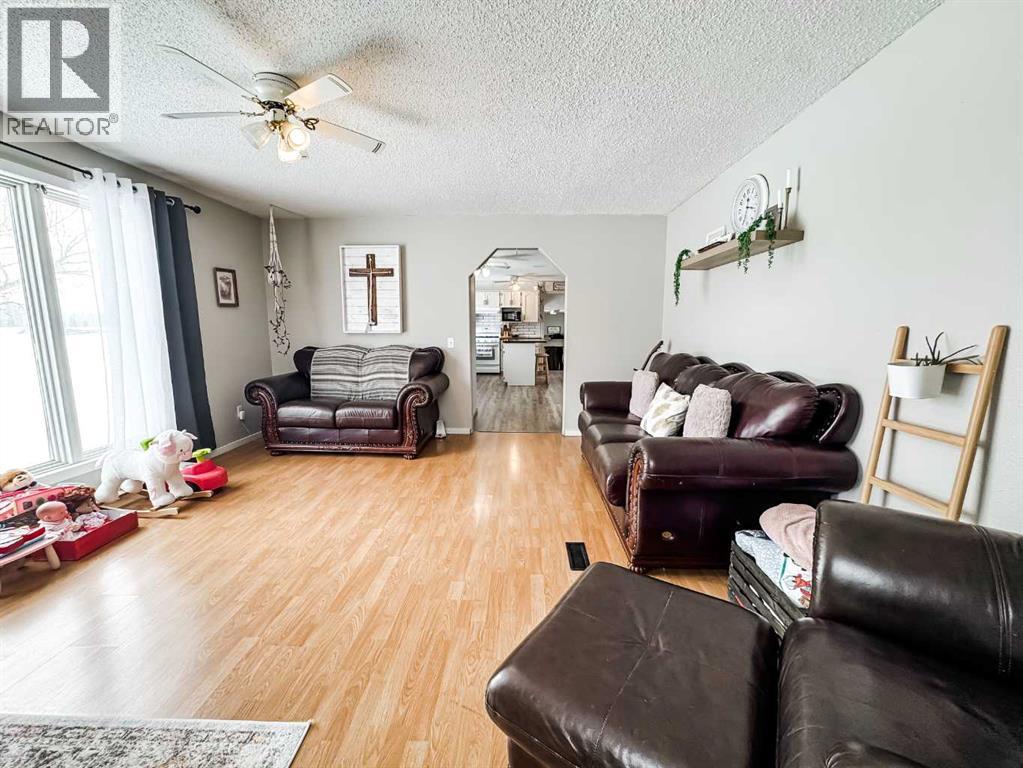 107401 Highway 697 Highway - 34
