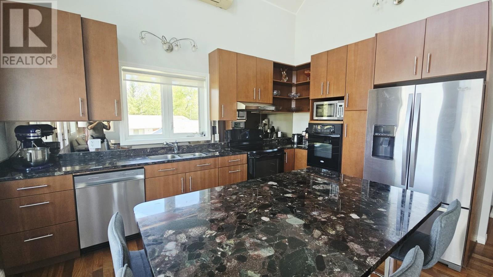 706 East Green Bay RD - 6