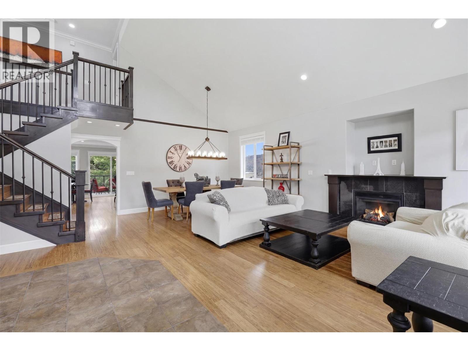 1716 FOXTAIL Drive - 9