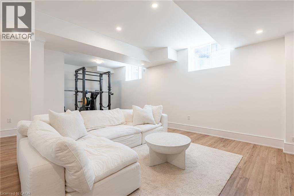 46 HALLARAN Road - 31