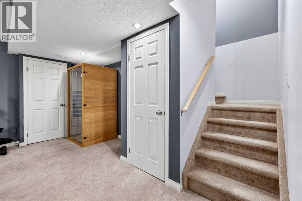 32 Everglen Grove SW — photo 35