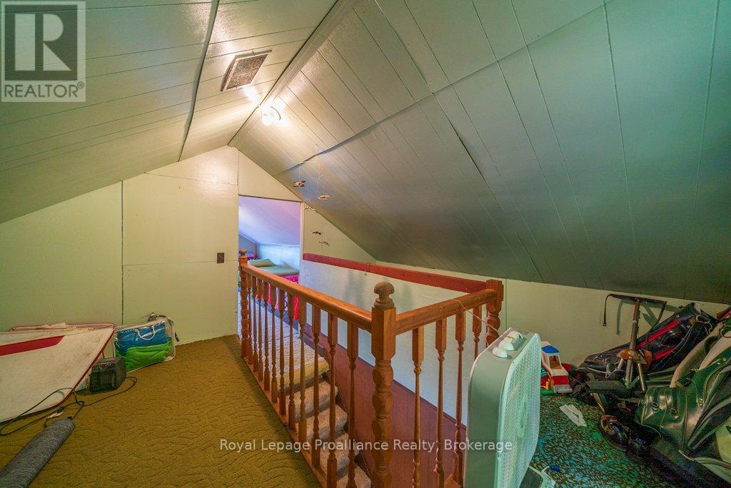 103 NORTH MAZINAW ROAD - 24