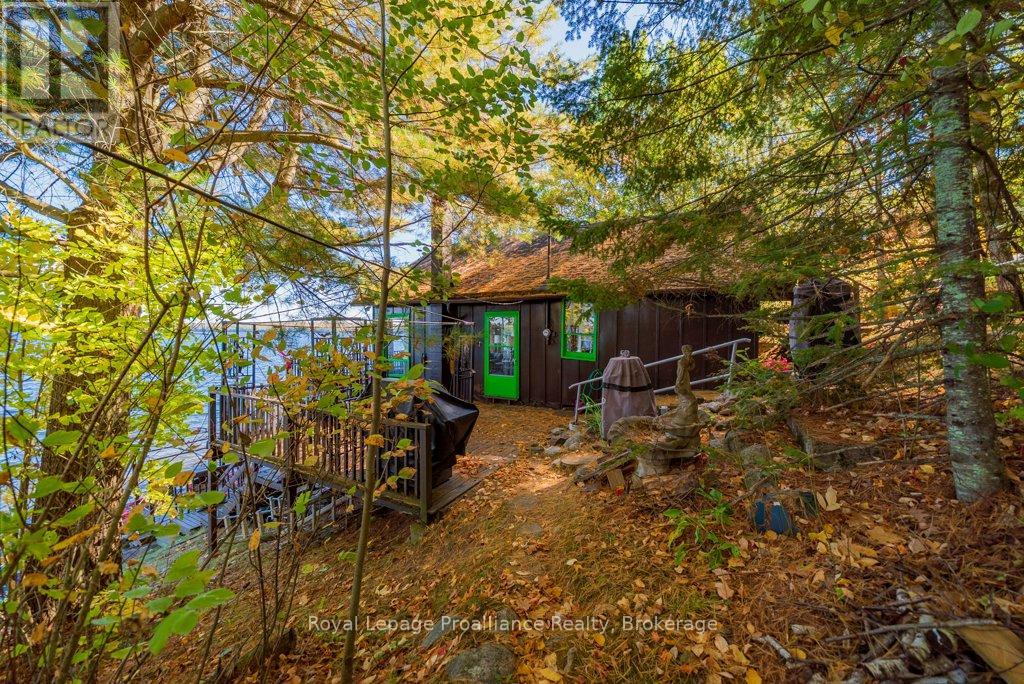 103 NORTH MAZINAW ROAD - 28