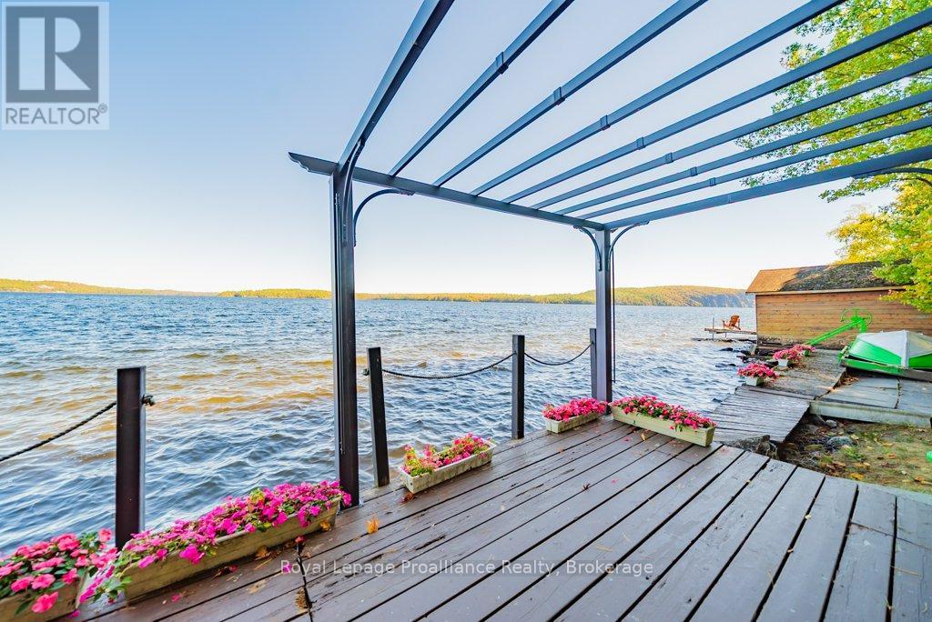 103 NORTH MAZINAW ROAD - 35
