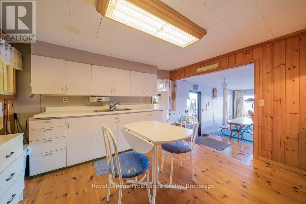 103 NORTH MAZINAW ROAD - 9