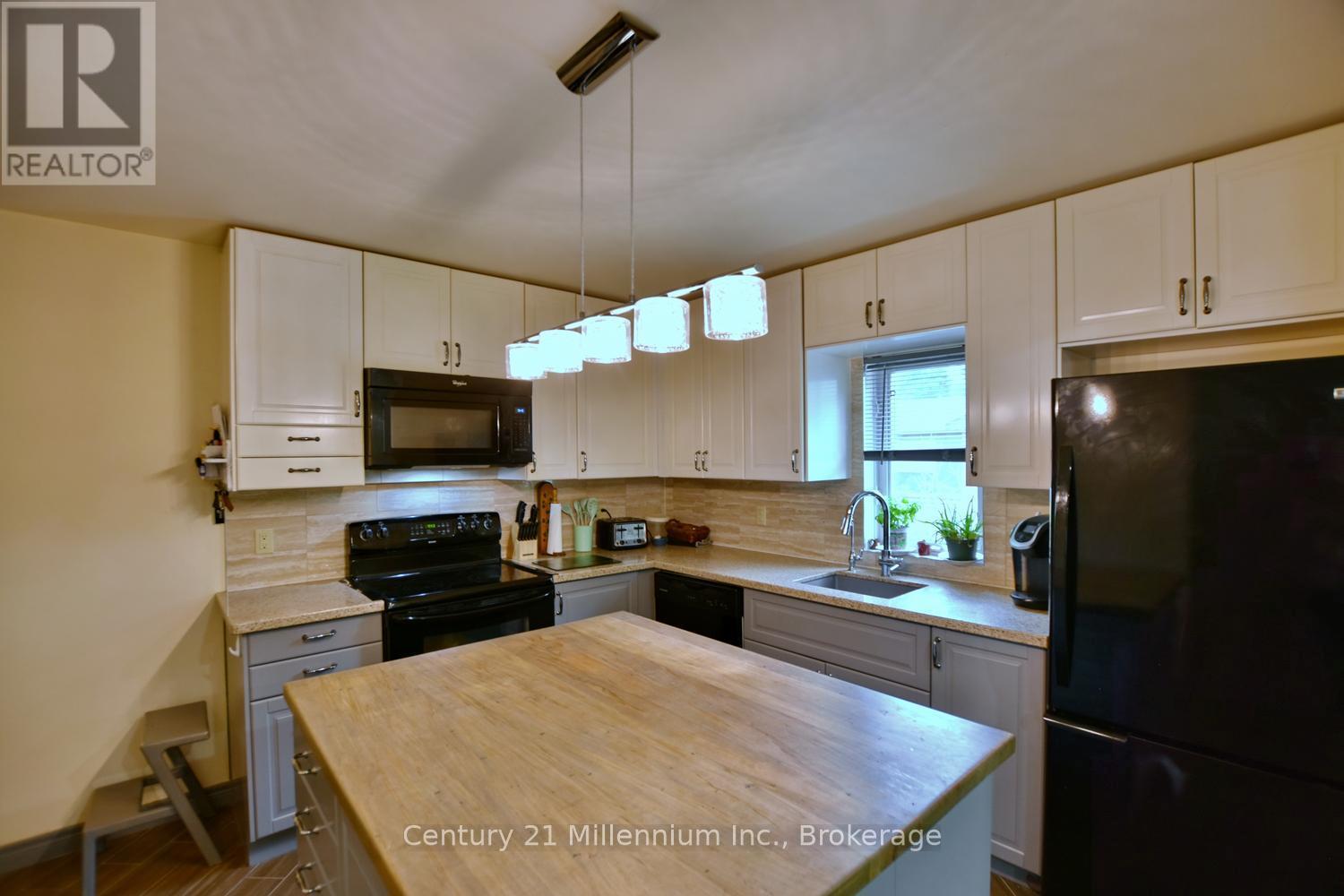 25 BERKELY STREET - 18
