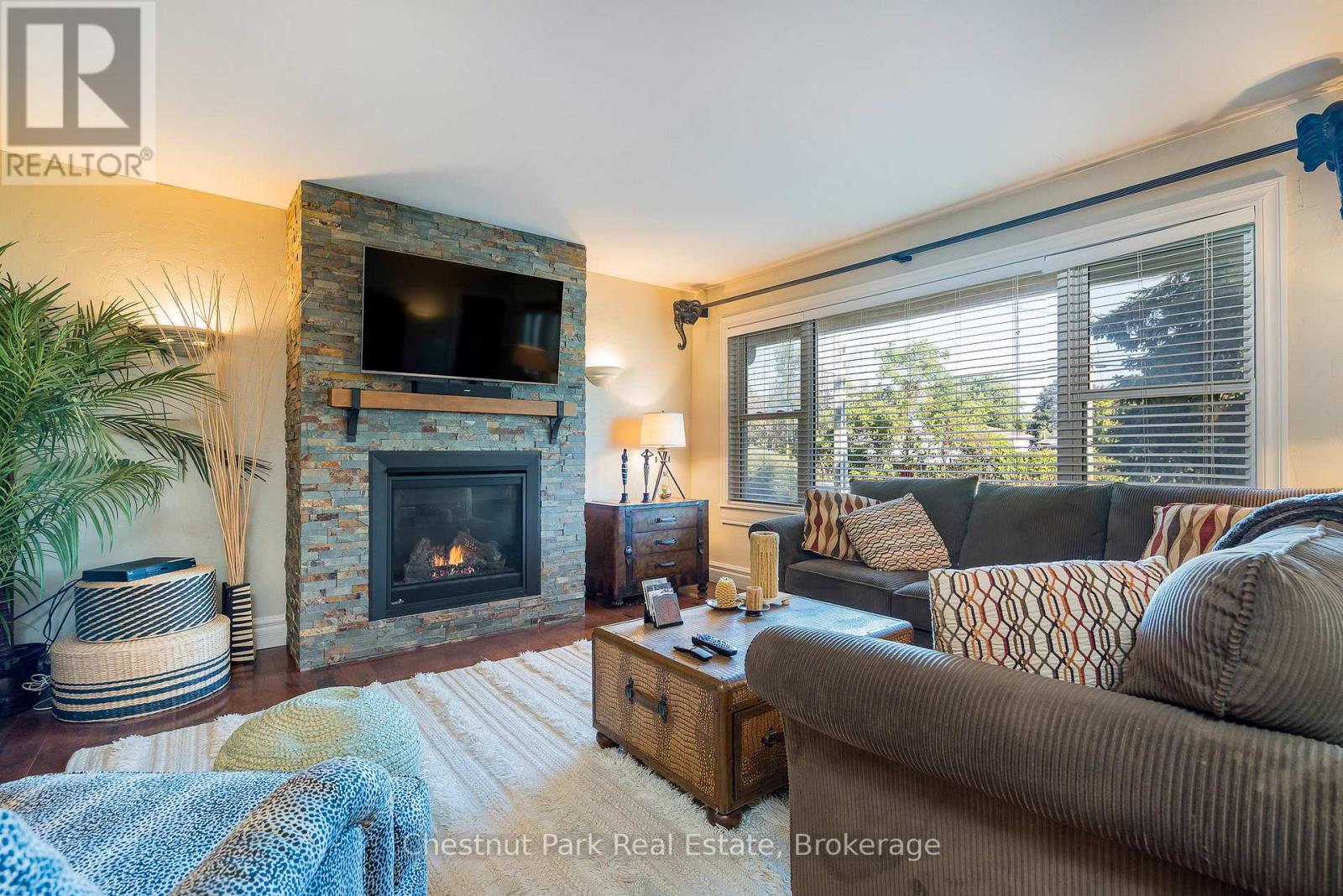 72 CAMPBELL STREET - Image 11