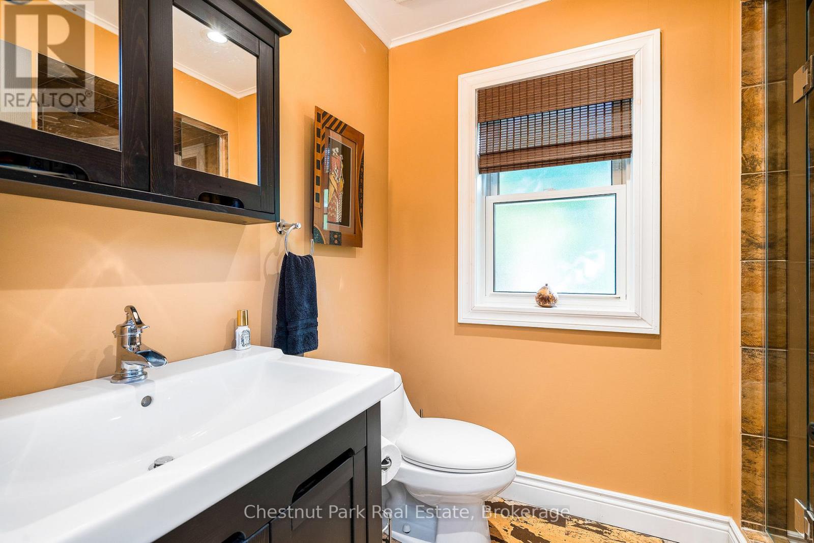 72 CAMPBELL STREET - Image 32