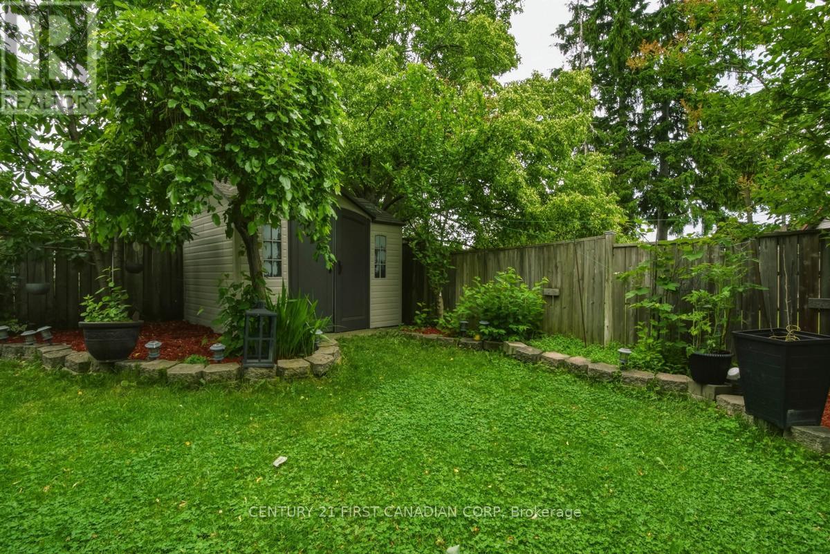 27 TUMBLEWEED CRESCENT - 43