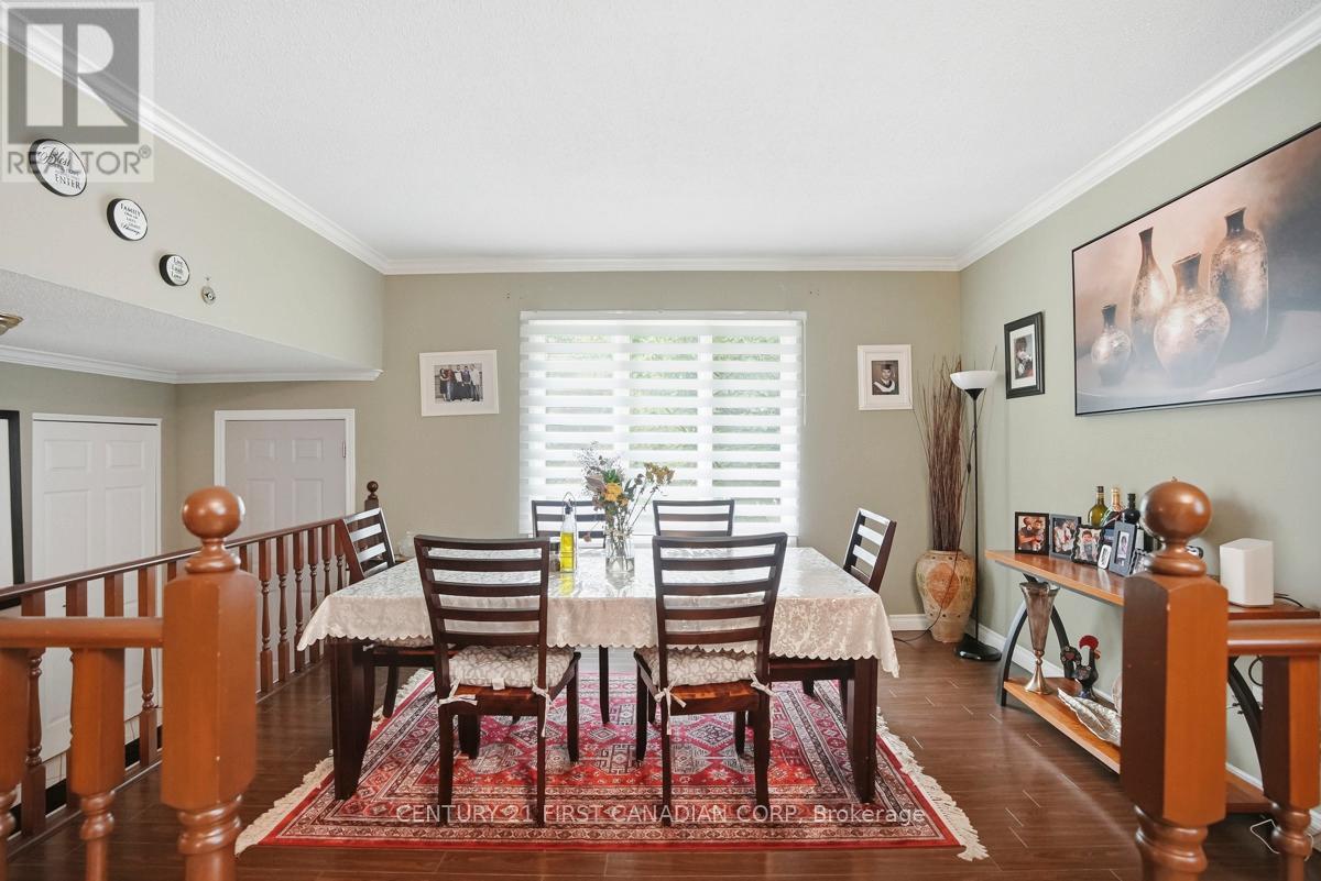 27 TUMBLEWEED CRESCENT - 9