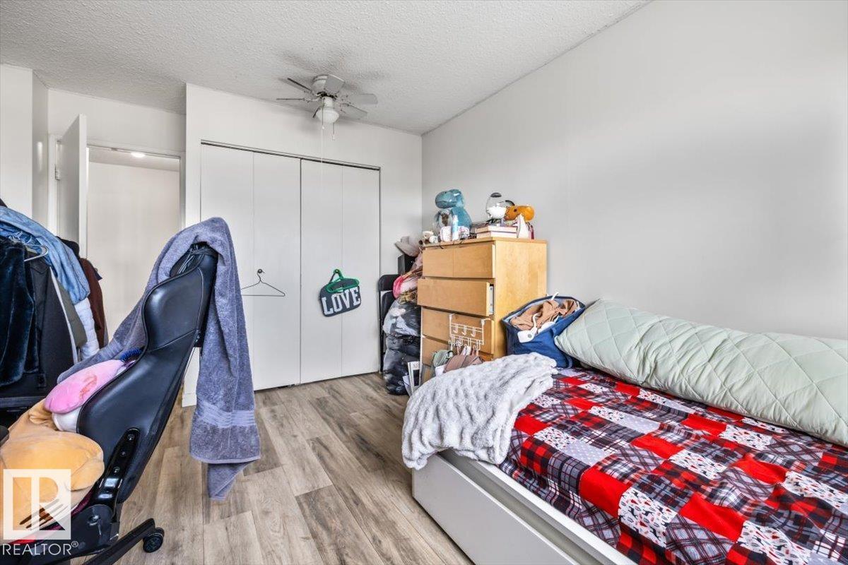 #77 8735 165 ST NW - 14