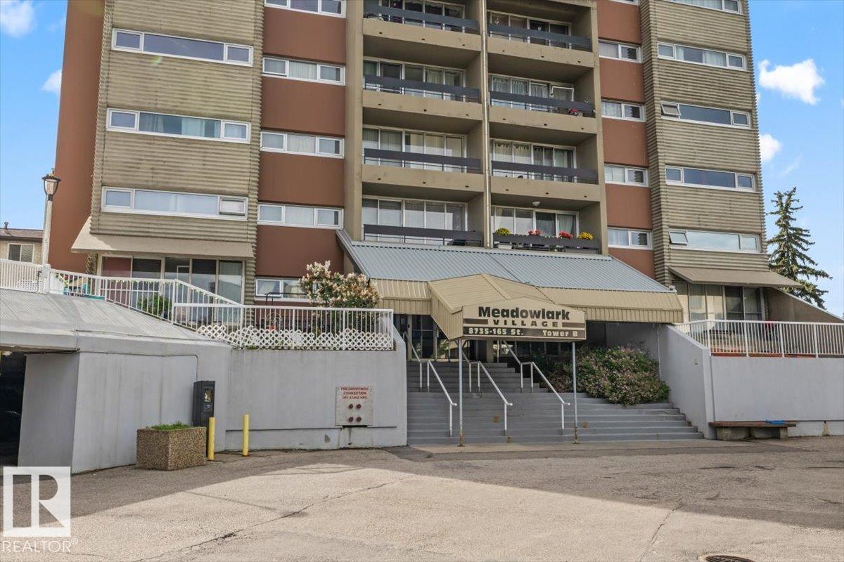 #77 8735 165 ST NW - 24