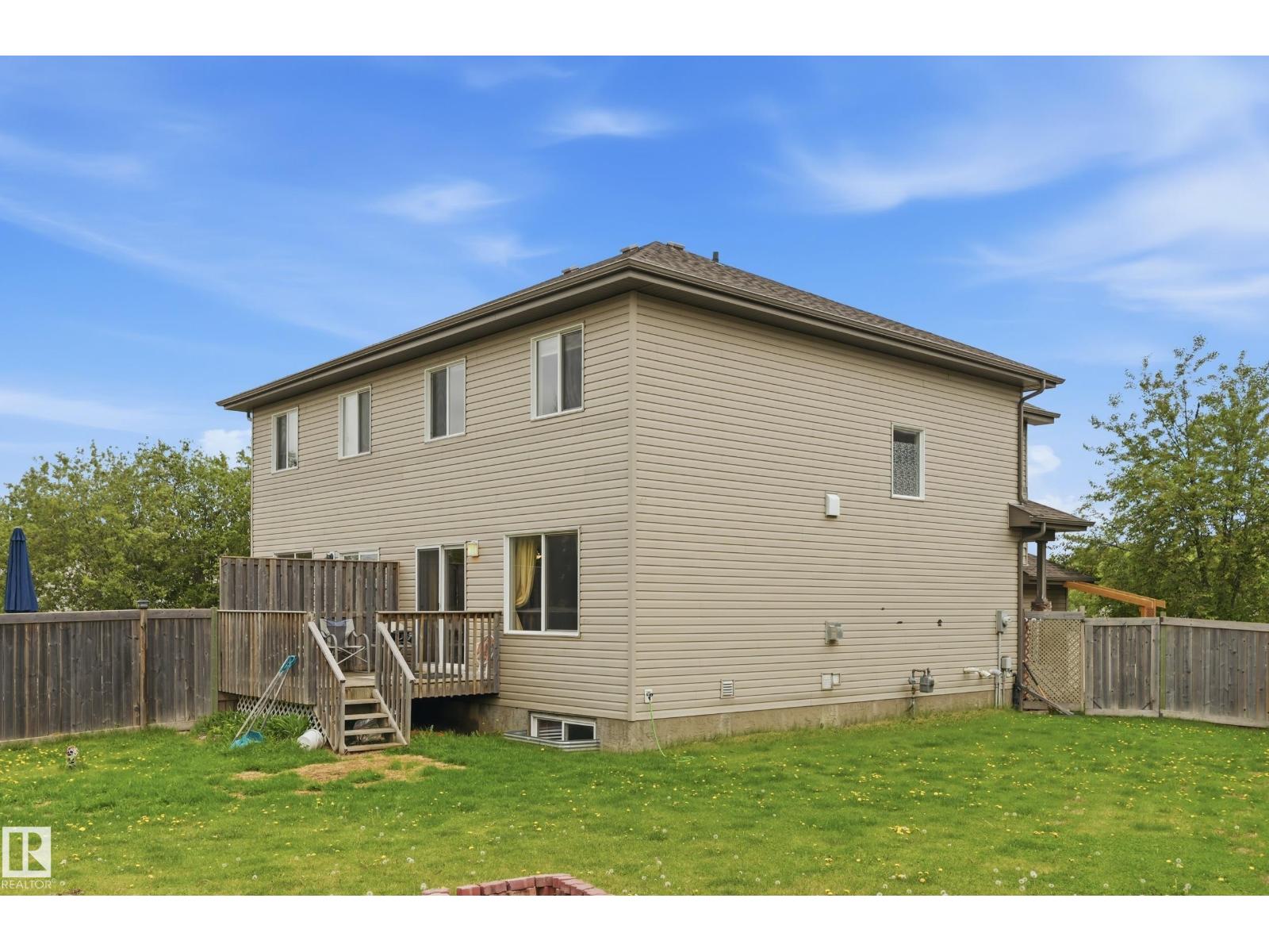 14 HARTWICK LO — photo 22