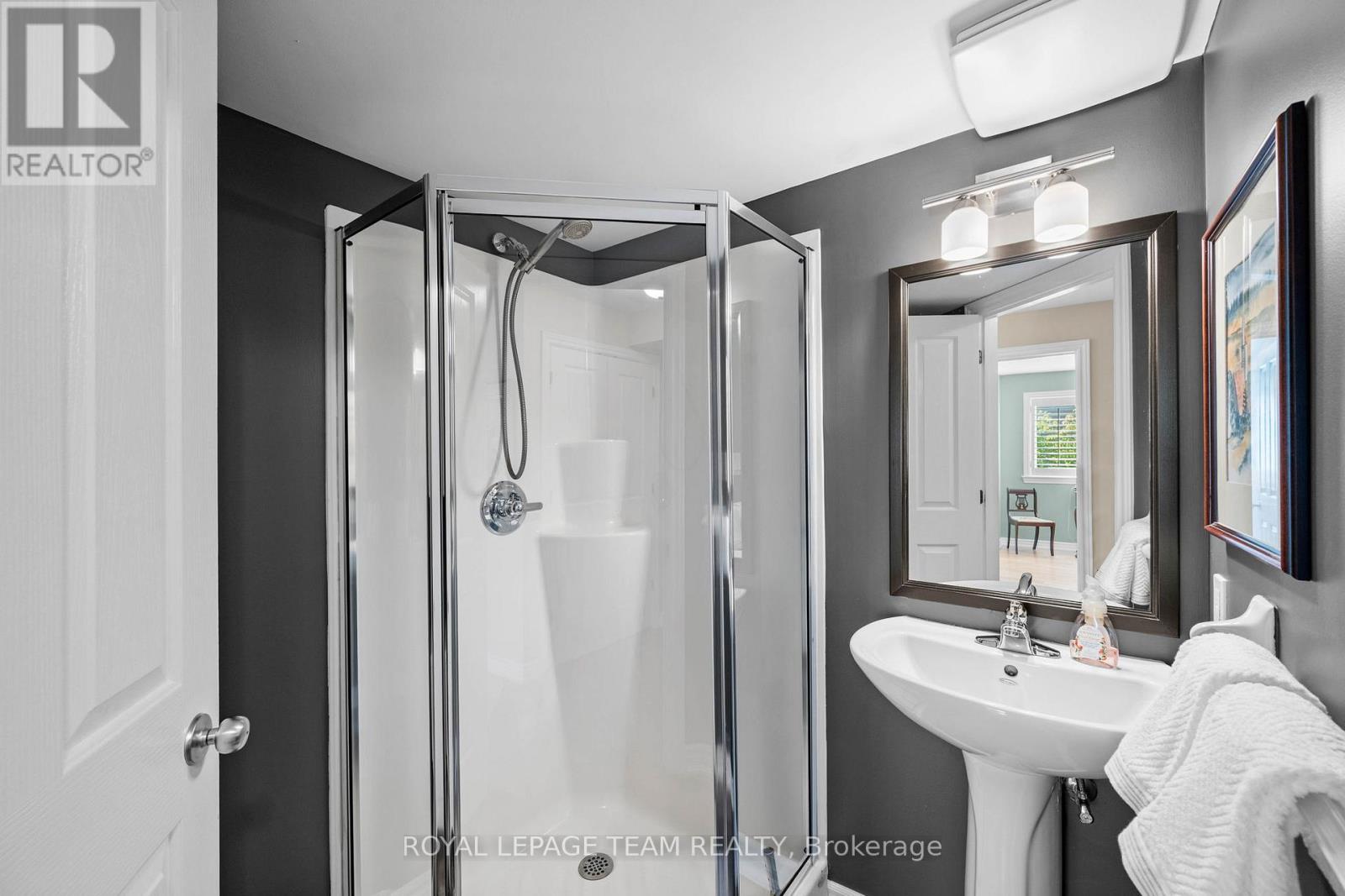 2 Bed, 2 Bath House for Sale in Ottawa – 101 – 14 NORICE STREET, Ottawa – MLS# X13425972 - Image 20