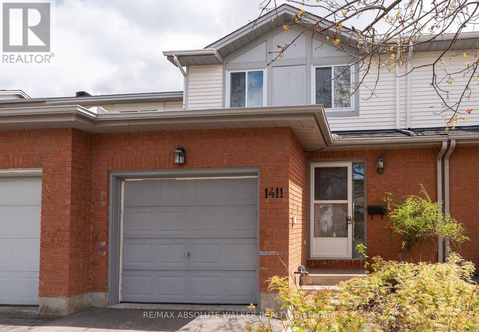 1411 CARAVEL CRESCENT - 1