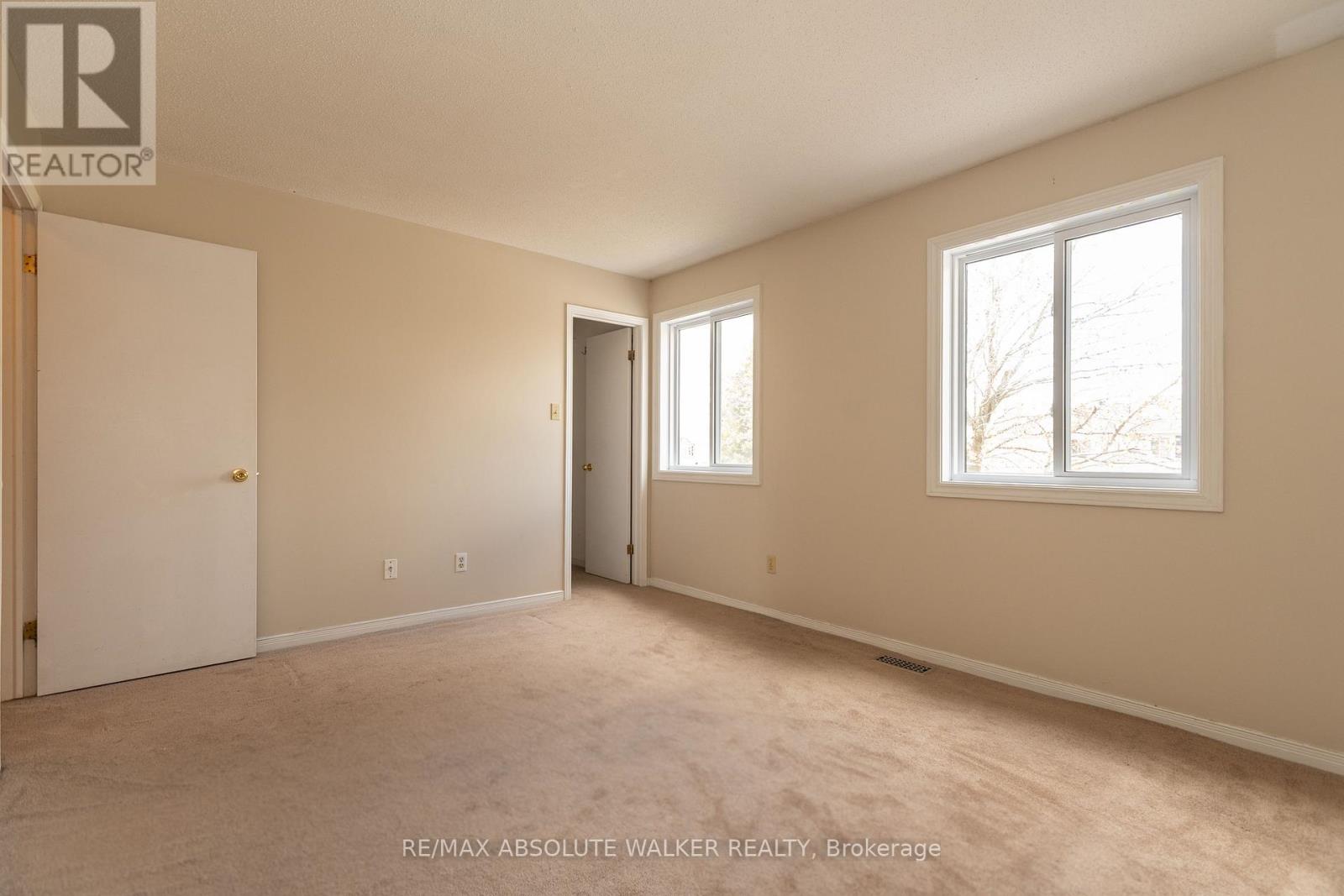 1411 CARAVEL CRESCENT - 17