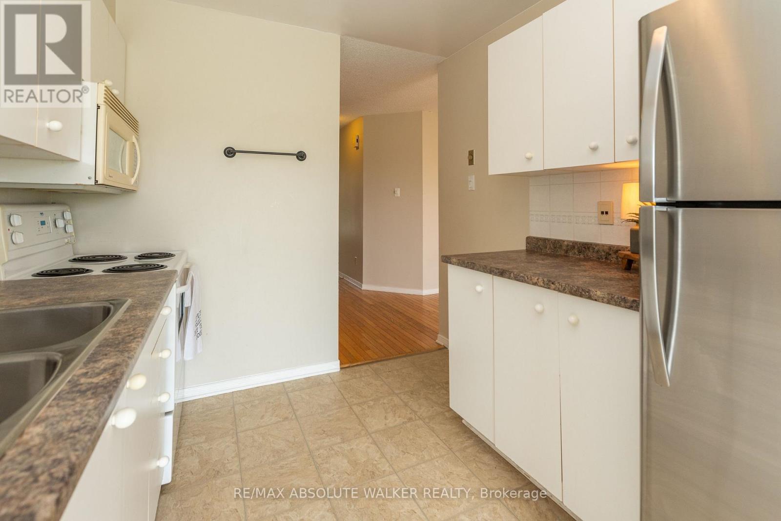 1411 CARAVEL CRESCENT - 7