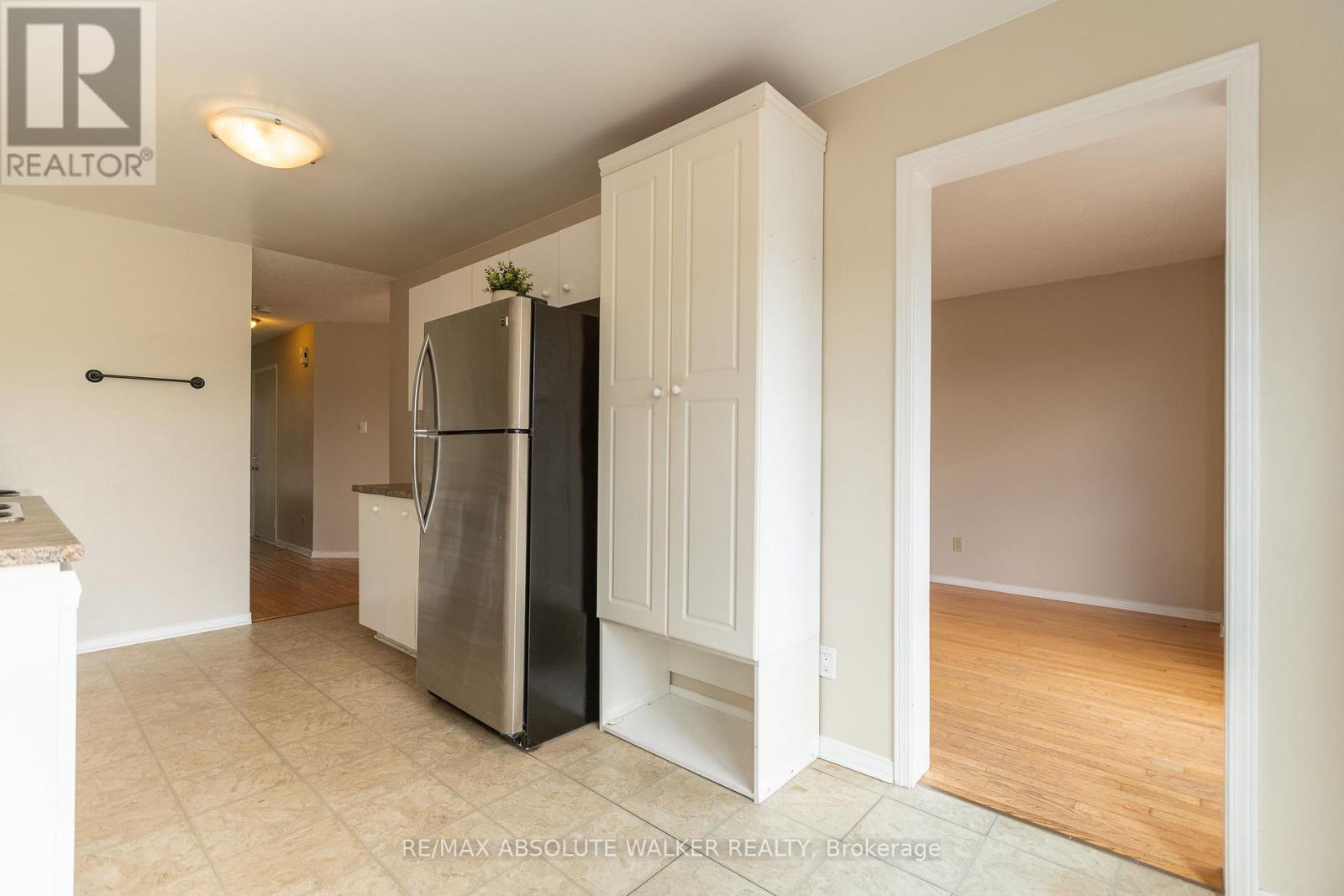 1411 CARAVEL CRESCENT - 8
