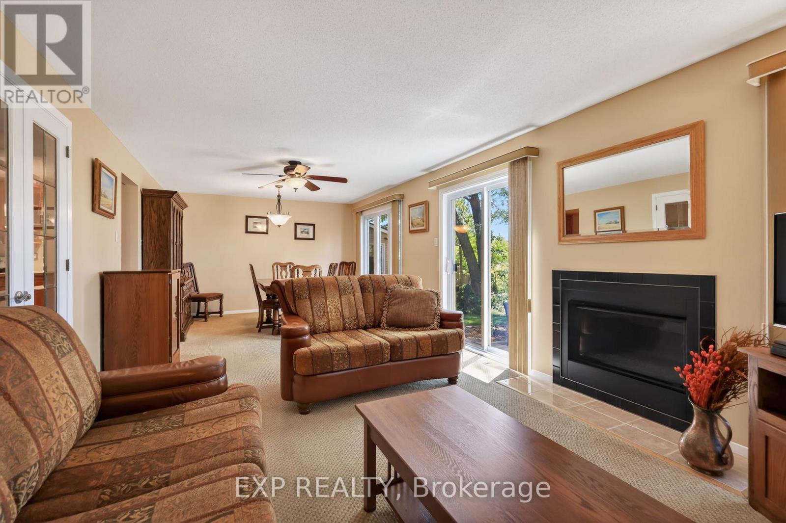 34 FOUR SEASONS DRIVE - 14