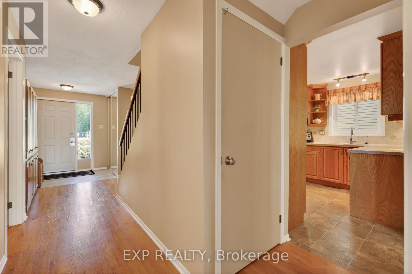 34 FOUR SEASONS DRIVE - 15