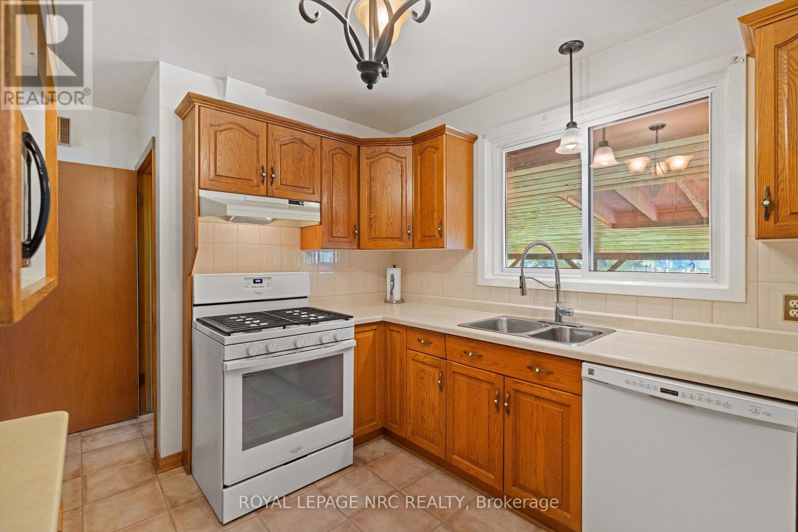 15 CARROL STREET - 11