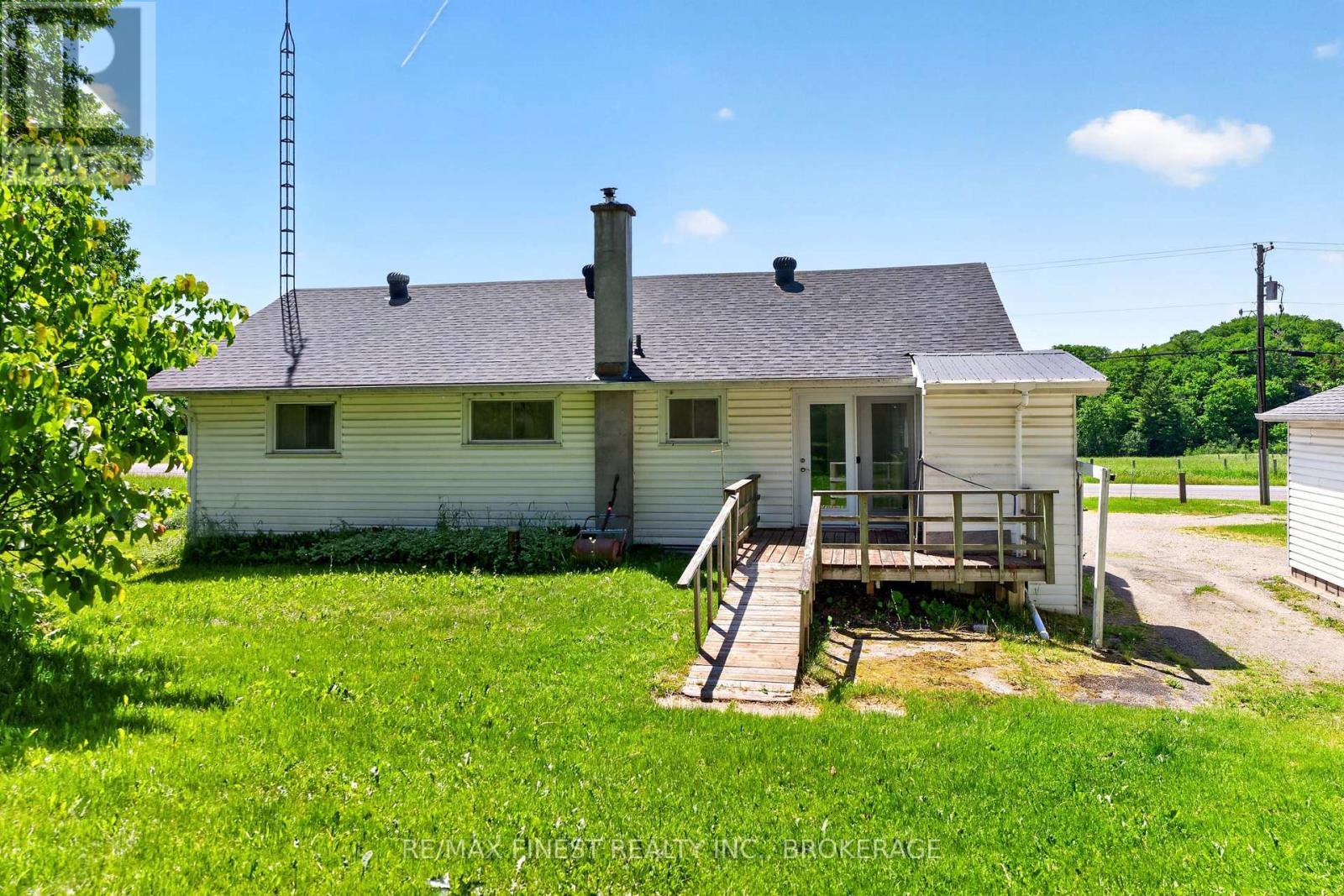 3287 HIGHWAY 32 - 35