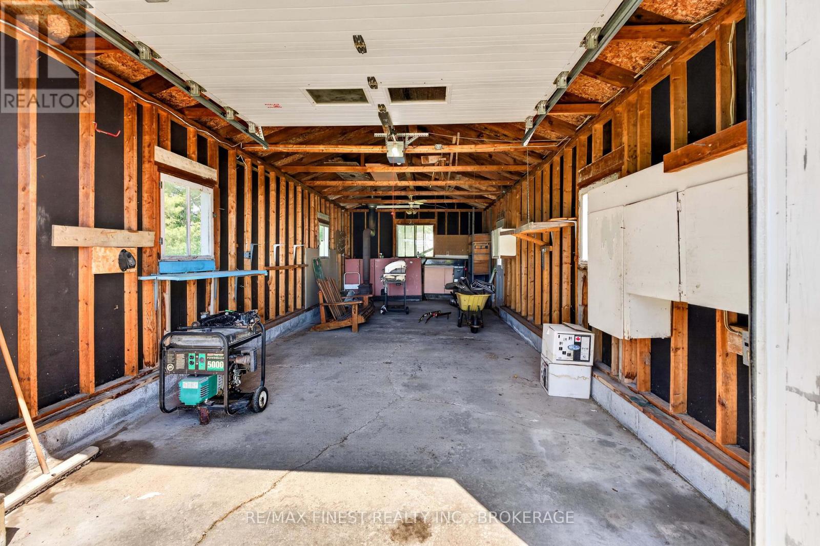 3287 HIGHWAY 32 - 38